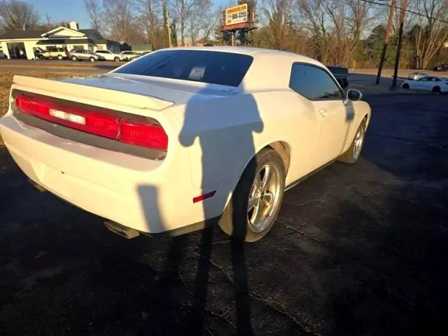 2011 Dodge Challenger - Image 5