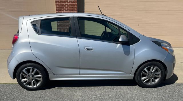 2016 Chevrolet Spark Ev - Image 4
