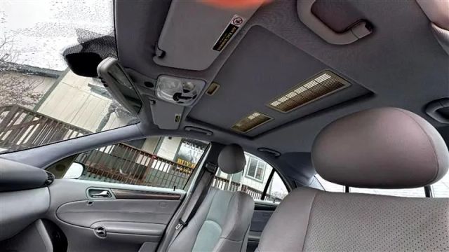 2004 Mercedes-benz C-class - Image 17
