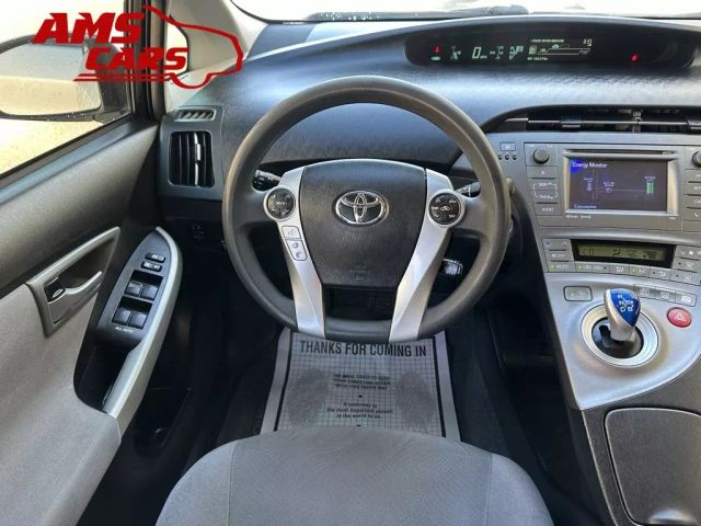 2012 Toyota Prius - Image 7