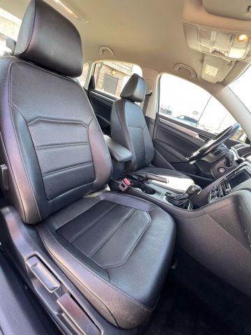 2018 VOLKSWAGEN PASSAT SEDAN 4-CYL, TURBO, 2.0 LITER 2.0T R-LINE SEDAN 4D