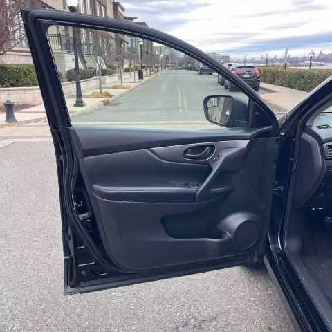 2019 Nissan Rogue Sport S Sport Utility 4d - Image 34
