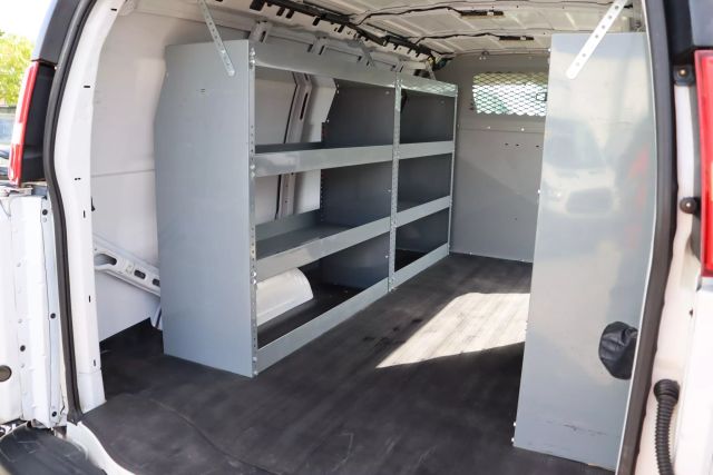 2019 Chevrolet Express 2500 Cargo - Image 4