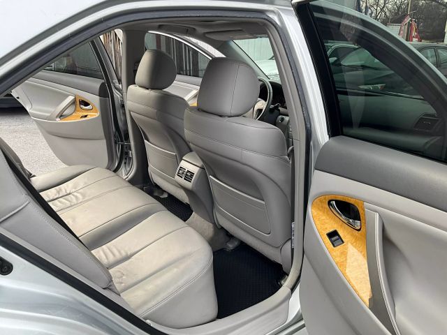 2007 Toyota Camry - Image 17
