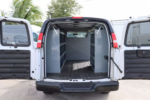 2019 Chevrolet Express 2500 Cargo - Image 3