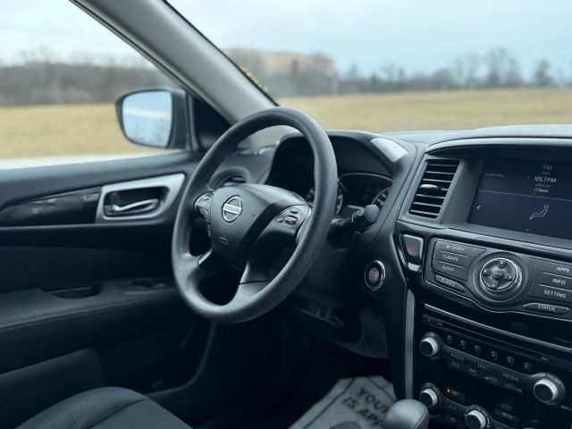 2017 Nissan Pathfinder - Image 9