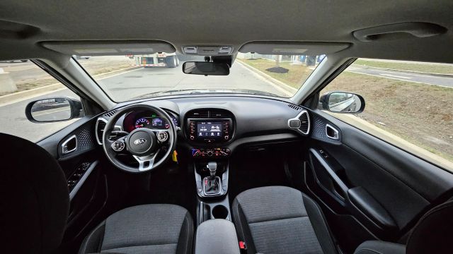 2020 Kia Soul - Image 24