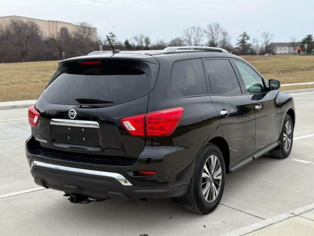 2017 Nissan Pathfinder - Image 7