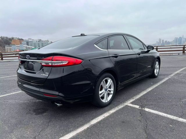 2018 Ford Fusion Se Hybrid Sedan 4d - Image 9