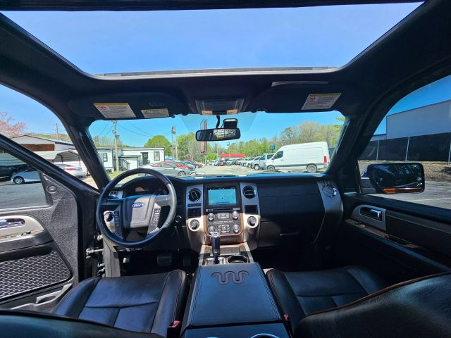 2017 Ford Expedition El - Image 17