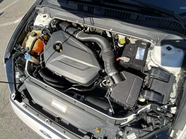 2013 FORD FUSION SEDAN WHITE AUTOMATIC - Peach State Motors