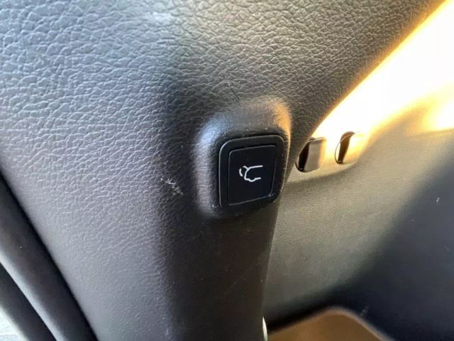 2019 JEEP CHEROKEE SUV BLACK AUTOMATIC - Peach State Motors