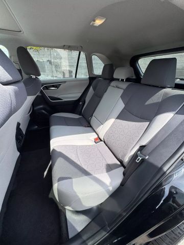 2021 Toyota Rav4 - Image 14