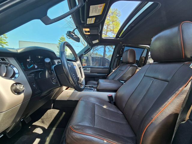 2017 Ford Expedition El - Image 18