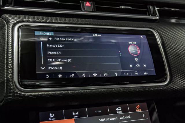 2018 Land Rover Range Rover Velar S Sport Utility 4d - Image 31