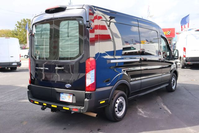 2022 Ford Transit 250 Cargo Van - Image 17