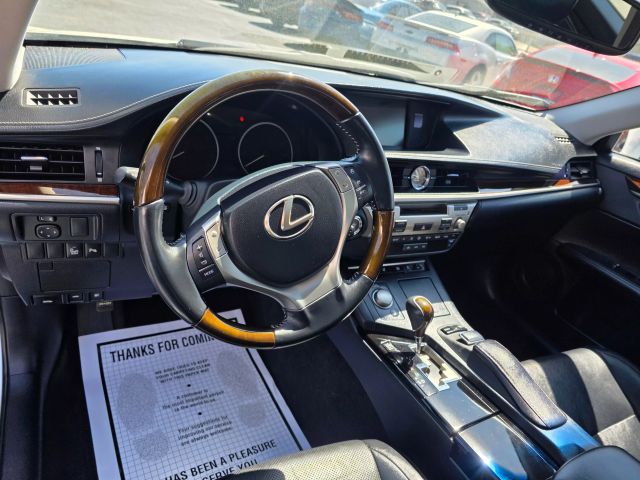2014 Lexus Es - Image 11