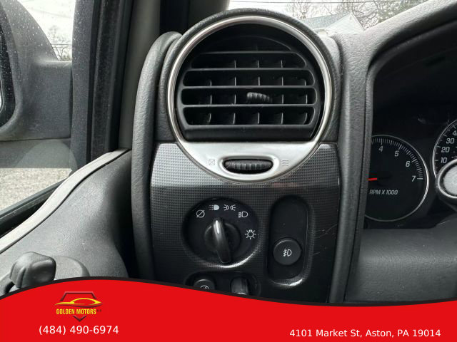 2004 GMC ENVOY XUV SUV 6-CYL, 4.2 LITER SLE SPORT UTILITY 4D