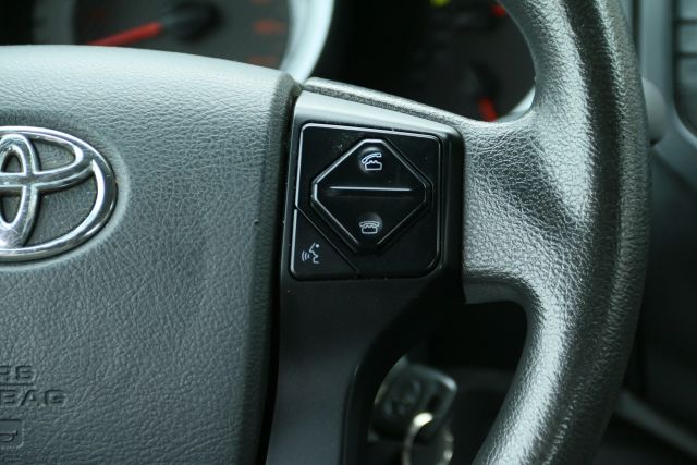 2015 Toyota Tacoma Access Cab - Image 19