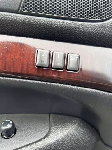 2010 Infiniti G37x Sedan 4d - Image 29