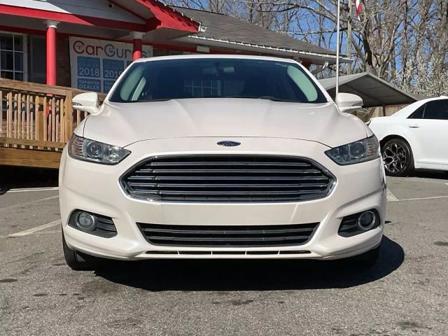 2013 FORD FUSION SEDAN WHITE AUTOMATIC - Peach State Motors