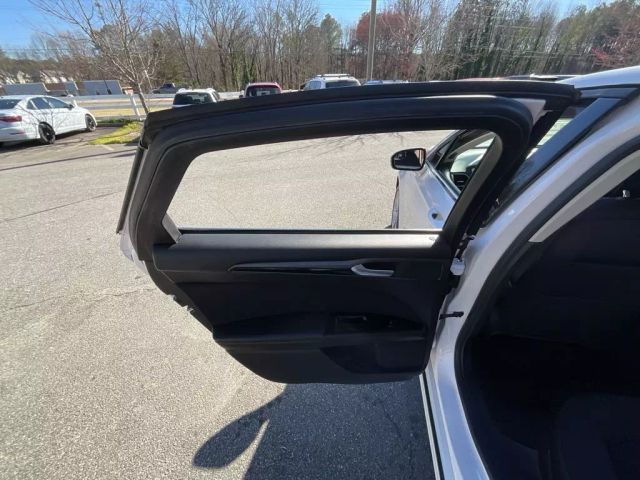 2013 FORD FUSION SEDAN WHITE AUTOMATIC - Peach State Motors
