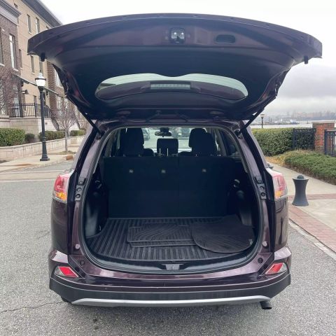 2018 Toyota Rav4 Xle Sport Utility 4d - Image 13
