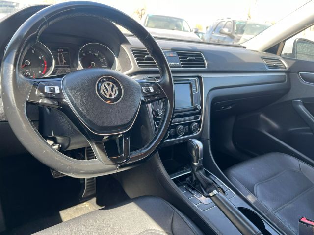 2018 VOLKSWAGEN PASSAT SEDAN 4-CYL, TURBO, 2.0 LITER 2.0T R-LINE SEDAN 4D