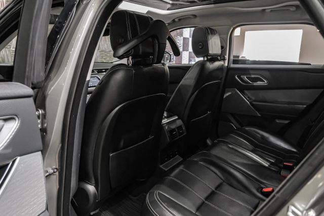 2018 Land Rover Range Rover Velar S Sport Utility 4d - Image 48