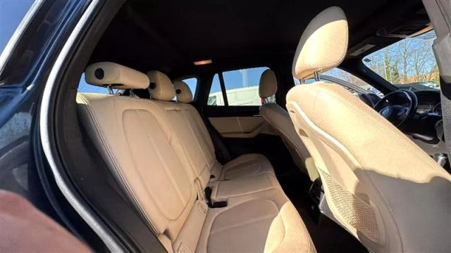 2016 Bmw X1 - Image 20