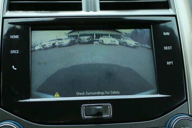 2013 Chevrolet Malibu - Image 28