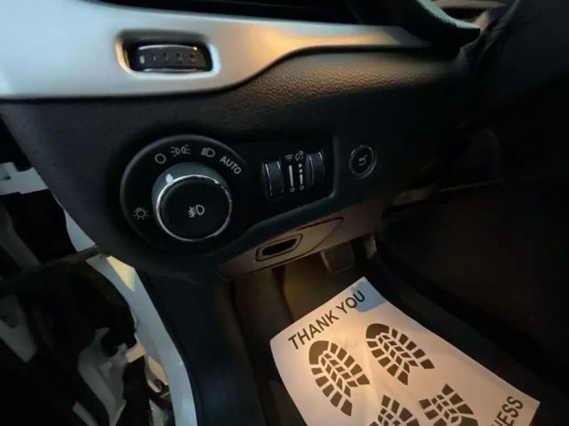 2017 JEEP CHEROKEE SUV WHITE AUTOMATIC - Peach State Motors