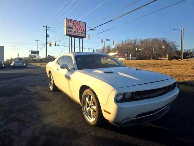 2011 Dodge Challenger - Image 3