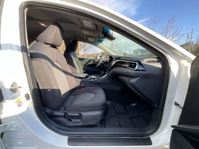 2018 TOYOTA CAMRY SEDAN WHITE AUTOMATIC - Peach State Motors