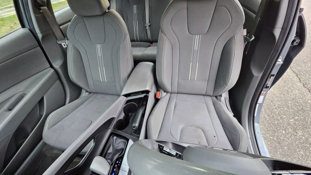 2021 Hyundai Elantra - Image 22