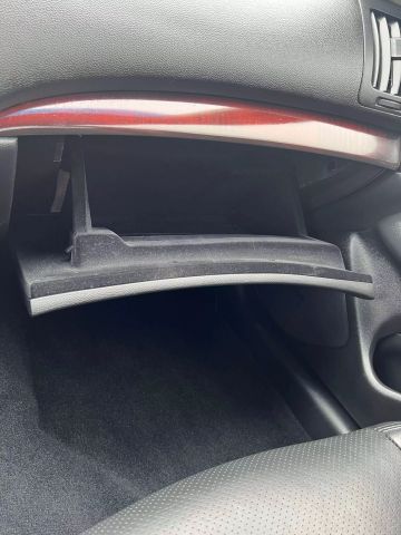 2010 Infiniti G37x Sedan 4d - Image 31