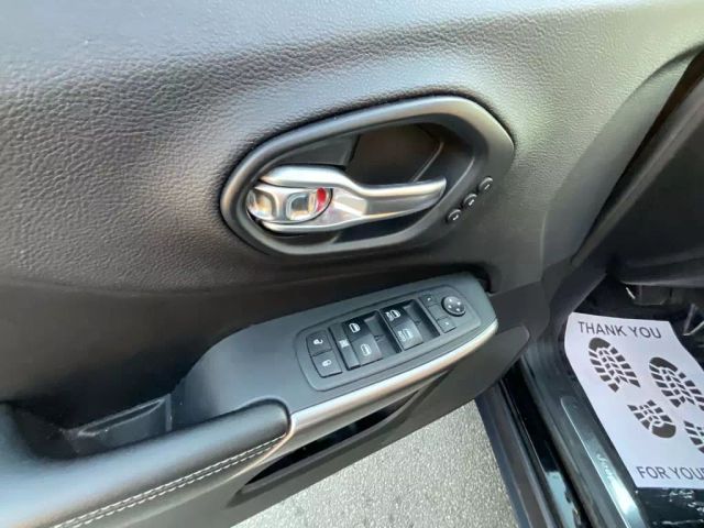 2019 JEEP CHEROKEE SUV BLACK AUTOMATIC - Peach State Motors