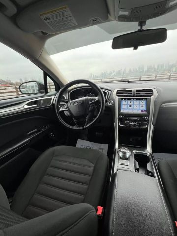 2018 Ford Fusion Se Hybrid Sedan 4d - Image 19