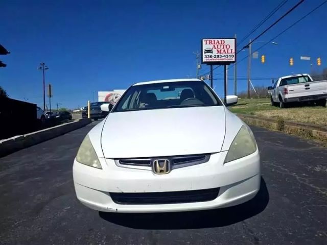 2005 Honda Accord - Image 2