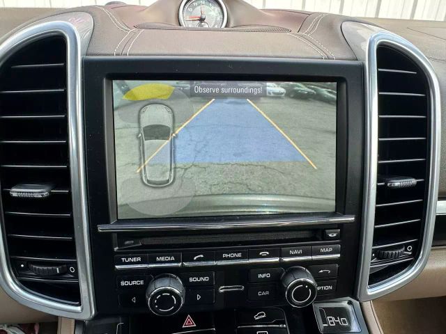 2014 Porsche Cayenne - Image 30