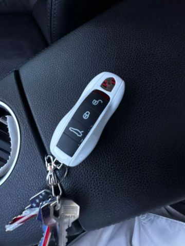2014 Porsche Panamera - Image 21