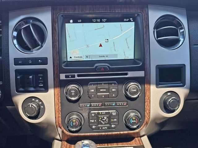 2017 Ford Expedition El - Image 26