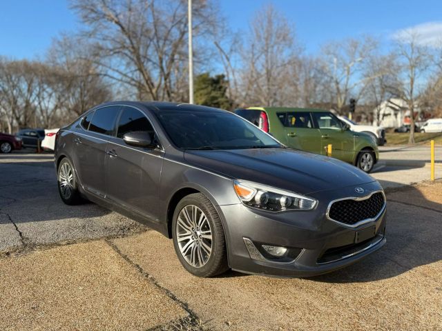 2016 Kia Cadenza - Image 1