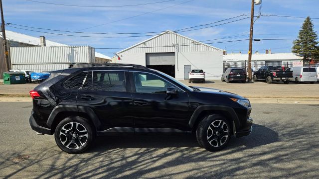2021 Toyota Rav4 - Image 4