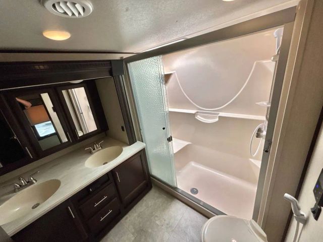 2018 Forest River Palomino Columbus - Image 21
