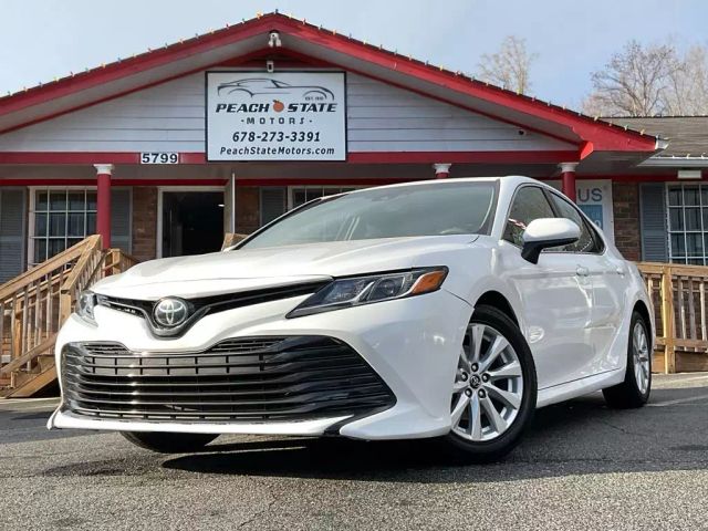 2018 TOYOTA CAMRY SEDAN WHITE AUTOMATIC - Peach State Motors