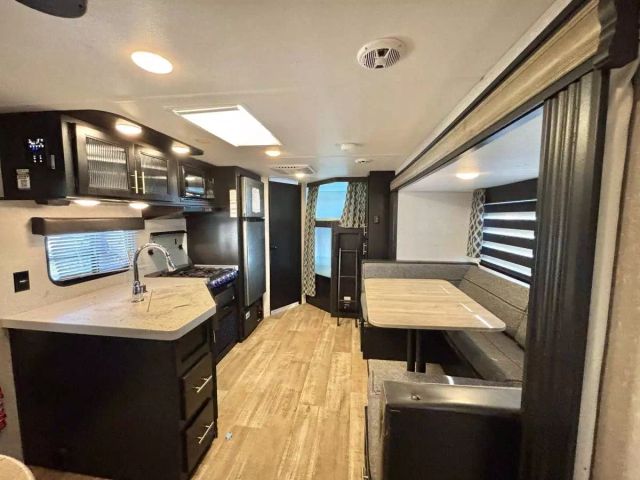 2022 Cherokee By Forest River Grey Wolf - Image 8