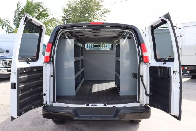 2019 Chevrolet Express 2500 Cargo - Image 2