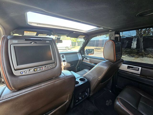 2017 Ford Expedition El - Image 21
