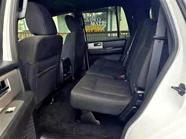 2017 Ford Expedition - Image 22